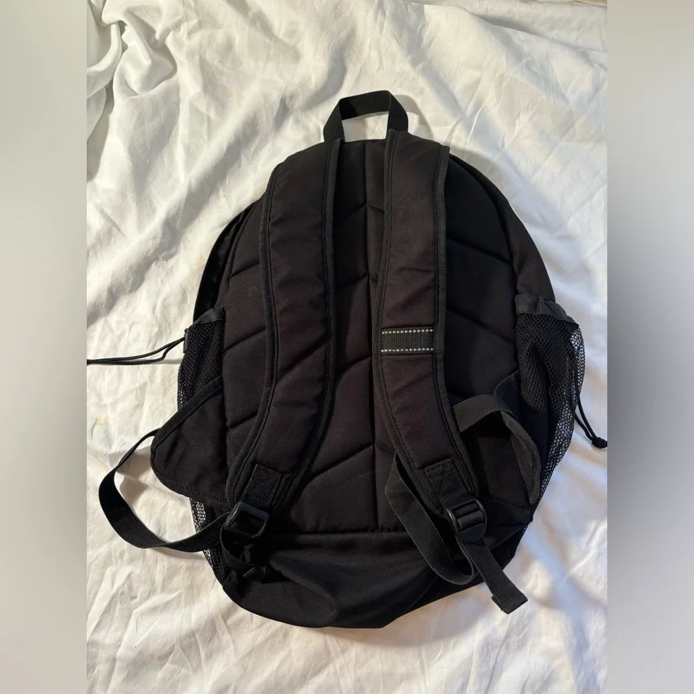 ASICS backpack - Picture 2 of 3